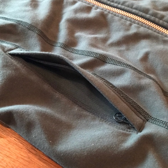 Lululemon Daily Practice Jacket Forest Green 8 - Picture 5 of 7